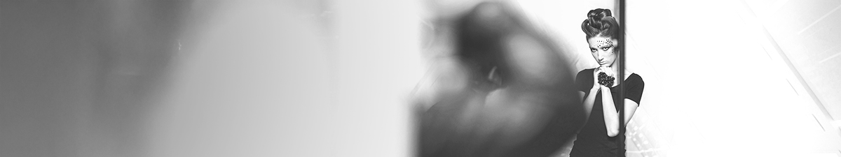 Ab 2025 in New York neue Regeln für Modelagenturen & Creator: Schutz vor KI-Repliken, faire Bezahlung & klare Verträge.